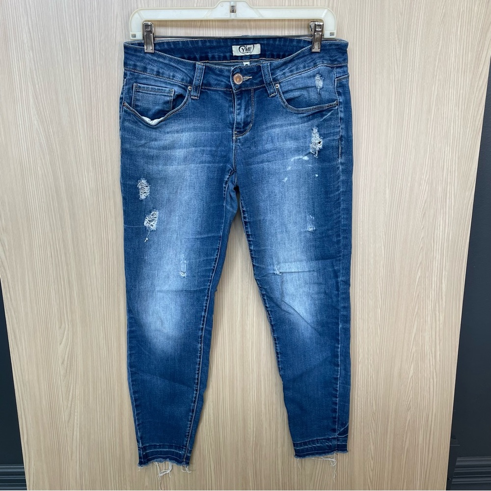 YMI women’s size 7 Distresses Skinny Jean